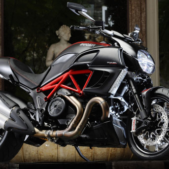 DUCATI Diavel